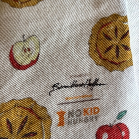 Williams Sonoma No Kid Hungry Croissant Apple Pie and Apples Tea Towel White Set - Picture 2 of 4